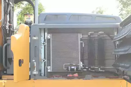 Korečková rýpadla 2016 Liebherr LH30M | LH 30 M | OILQUICK | SORTING GRAB (15)