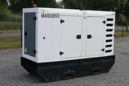 Outro 2011 Sdmo R90C3 | 90 KVA | 400 V (3)