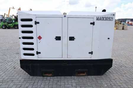 Outro 2011 Sdmo R90C3 | 90 KVA | 400 V (6)