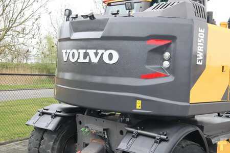 Pyöräkaivinkoneet  2017 Volvo EWR 150 E | ROTOTILT | BUCKET | TRAILER HYDR (10)