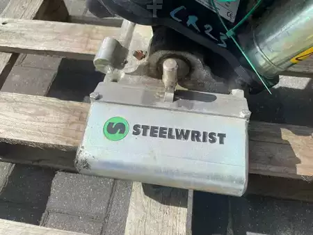 Přídavná zařízení 2020 Steelwrist TMX S30 -180HA | TILT QUICKCOUPLER | TILTING COUPL (10)