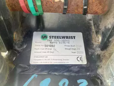 Přídavná zařízení 2020 Steelwrist TMX S30 -180HA | TILT QUICKCOUPLER | TILTING COUPL (13)