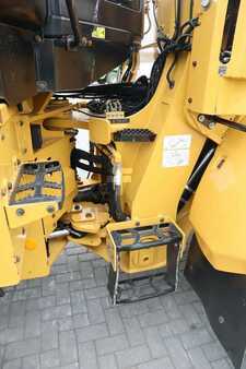 Kolové nakladače 2019 Caterpillar 938 M | BUCKET | FULL STEER | WEIGHT SYSTEM (12)