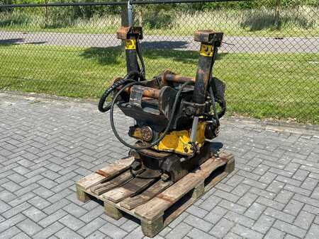 Attrezzatura 2014 Engcon EC226 | S70 | TILT ROTATOR | ROTOTILT (13)