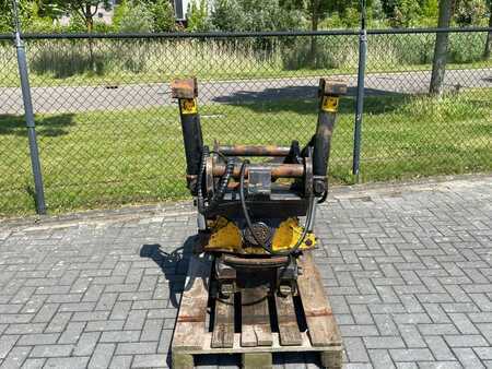 Attrezzatura 2014 Engcon EC226 | S70 | TILT ROTATOR | ROTOTILT (3)