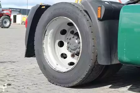 Outro 2020 DAF XF 480 | 4X2 | LOWDECK | 2X TANK | PARKING AIRCO (15)