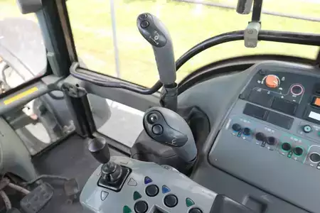 Outro 2009 Valtra T160 AC5.5 | DUTCH MACHINE | MANUEL | POWERSHIFT (18)
