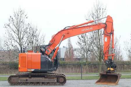 Beltegraver 2018 Hitachi ZX225 USRLC-6 | ROTOTILT | BUCKET | GOOD CONDITION (4)