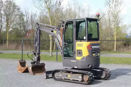 Minibagry 2021 Volvo ECR25 ELECTRIC | JECR25D | TILTBUCKET | BUCKET | L (3)