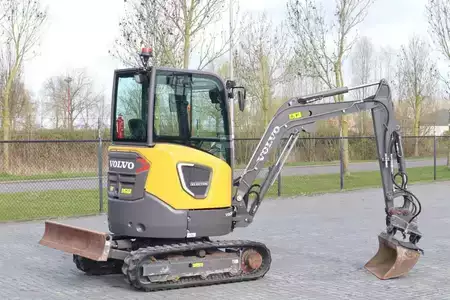 Minibagry 2021 Volvo ECR25 ELECTRIC | JECR25D | TILTBUCKET | BUCKET | L (5)