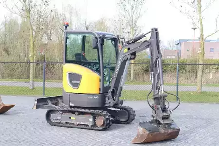 Minibagry 2021 Volvo ECR25 ELECTRIC | JECR25D | TILTBUCKET | BUCKET | L (6)