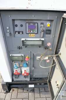 Sonstige 2018 Sdmo R44C3 | 44 KVA | GOOD WORKING (7)