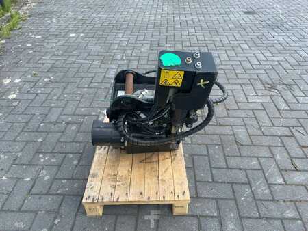 Attachments 2022 Steelwrist X06 S40 | TILT ROTATOR | VLS | FPL | RF | NEW / UN (4)
