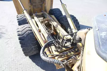 Artikulerte dumpere 2007 Caterpillar 740 | CENTRAL LUBE | AIRCO (9)