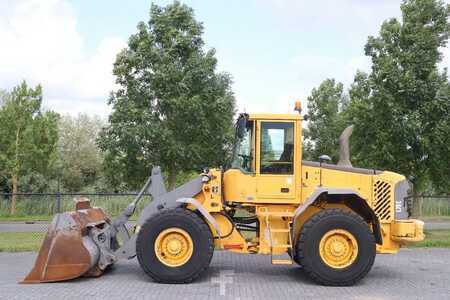 Hjullastare 2004 Volvo L70E | BUCKET | QUICK COUPLER | EXTRA FUNCT | AIRC (1)