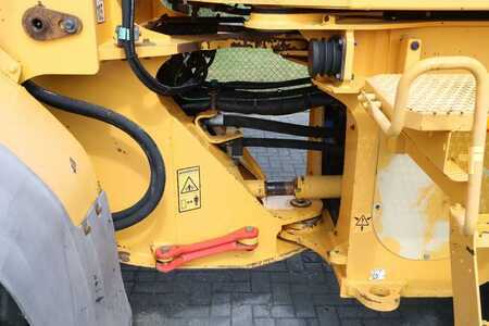 Hjullastare 2004 Volvo L70E | BUCKET | QUICK COUPLER | EXTRA FUNCT | AIRC (10)