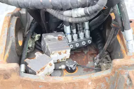 Vedlegg 2022 [div] Oil Quick OQ70 | 2022 | GOOD CONDITION (8)