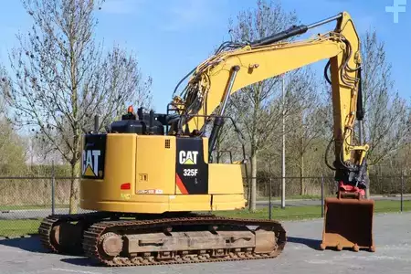 Rupsgraafmachines 2018 Caterpillar 325 F LCR | ROTOTILT | BUCKET (6)