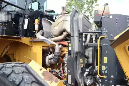 Ładowarki kołowe 2017 Caterpillar 950M | 950 M | QUICK COUPLER | RIDE CONTROL (12)