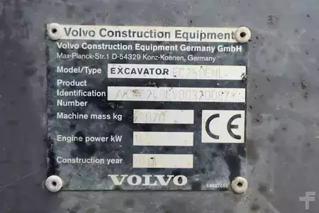 Escavadora de rastos 2014 Volvo EC250E NL | QUICK COUPLER | BUCKET (20)