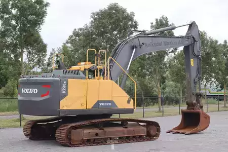 Escavadora de rastos 2014 Volvo EC250E NL | QUICK COUPLER | BUCKET (6)