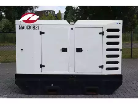 Ostatní 2011 Sdmo R90C3 | 90 KVA | 400 V (1)