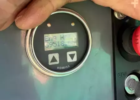 Ostatní 2011 Sdmo R90C3 | 90 KVA | 400 V (13)