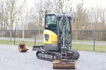 Mini-koparki 2020 Volvo ECR25 ELECTRIC | JECR25D | TILTBUCKET | BUCKET | L (6)