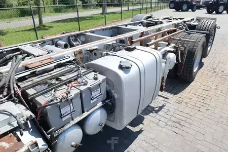 Andet 2004 Volvo FM 460 4X4+1 CHASSIS EURO 3 FULL STEEL SUSPENSION (11)