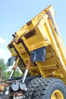 Zalomené klouby-dampry  2023 Komatsu HD405 -8E0 | 77 TON | GOOD TIRES (10)