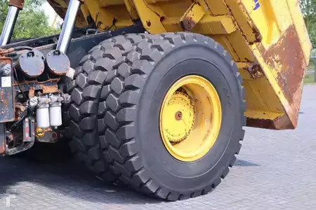 Zalomené klouby-dampry  2023 Komatsu HD405 -8E0 | 77 TON | GOOD TIRES (15)