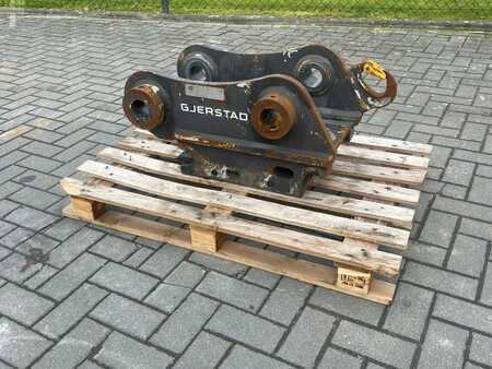 Anbauteile 2014 Gjerstad G60 | KM60 | S60 | HYDRAULIC QUICK COUPLER | M318F (1)