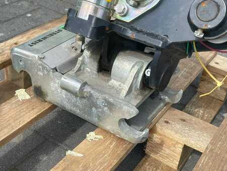 Attachments 2020 Steelwrist TMX S30 -180HA | TILT QUICKCOUPLER | TILTING COUPL (8)