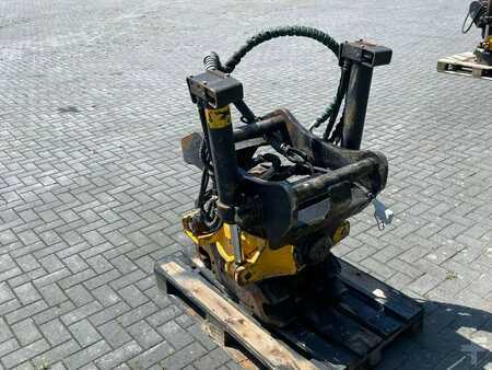 Attrezzatura 2017 Engcon S70 | TILT ROTATOR | ROTOTILT (12)