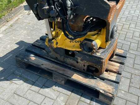 Attrezzatura 2017 Engcon S70 | TILT ROTATOR | ROTOTILT (5)
