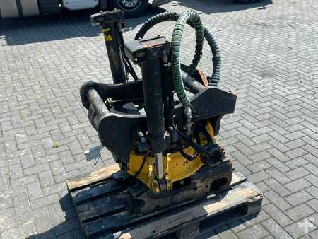 Attrezzatura 2017 Engcon S70 | TILT ROTATOR | ROTOTILT (7)