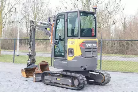 Minibagry 2020 Volvo ECR25 ELECTRIC | JECR25D | TILTBUCKET | BUCKET | L (3)