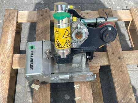 Osprzęt 2020 Steelwrist TMX S30 -180HA | TILT QUICKCOUPLER | TILTING COUPL (2)