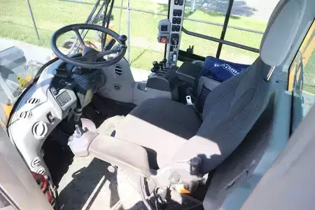 Kolové nakladače 2014 Volvo L70G BUCKET AIRCO (17)