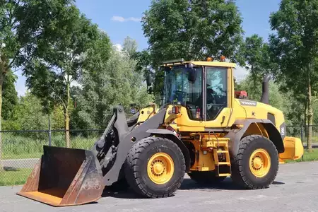 Kolové nakladače 2014 Volvo L70G BUCKET AIRCO (2)