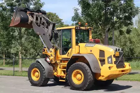 Kolové nakladače 2014 Volvo L70G BUCKET AIRCO (9)