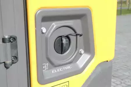 Minigrävare 2021 Volvo ECR25 ELECTRIC | JECR25D | TILTBUCKET | BUCKET | L (18)