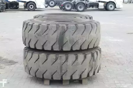 Pozostałe 0 [div] Marangoni 18.00-25 MKS | LIEBHERR 944 | TIRES + RI (7)