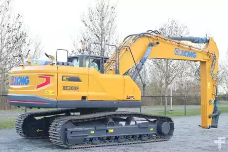 Beltegraver 2023 XCMG XE300E | CE | CUMMINS STAGE V | HAMMER / SHEAR (6)