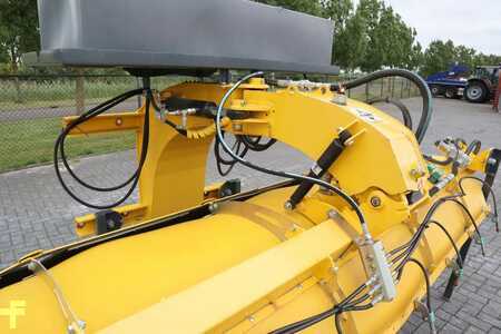 Liitteet 2022 Stark RSW 3000 S | SWEEPER | BRUSH | KEHRMASCHINE | WATE (13)