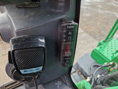 Excavadoras de ruedas 2015 Hyundai Robex 160W-9A met 6-cilinder Cummins motor (12)