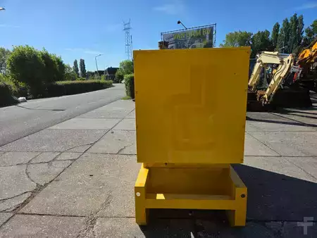 Power Generator 0 SDMO ± 45 kVA met motorschade (3)