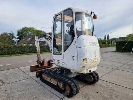 Mini kotrógép 2011 Wacker Neuson 2404RD, kan op een berghelling draaien (17)