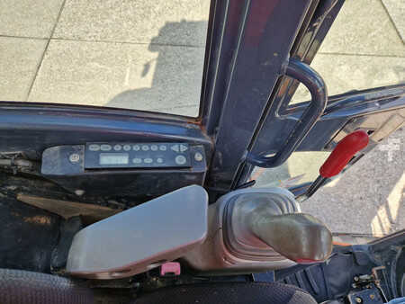 Mini excavadoras 2014 Hitachi ZX65USB-5A CLP with airco (12)