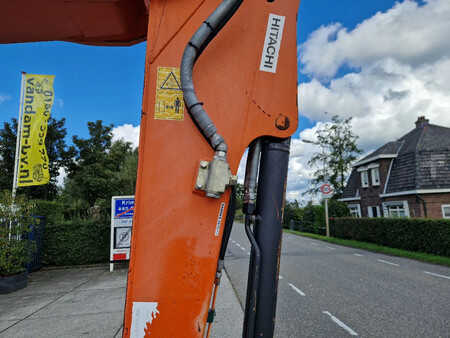 Mini excavadoras 2014 Hitachi ZX65USB-5A CLP with airco (16)